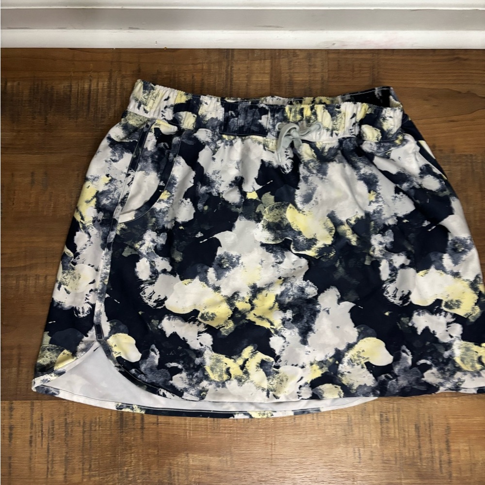 Slazenger Women's Golf Skirt in Navy and Yellow Print with short under